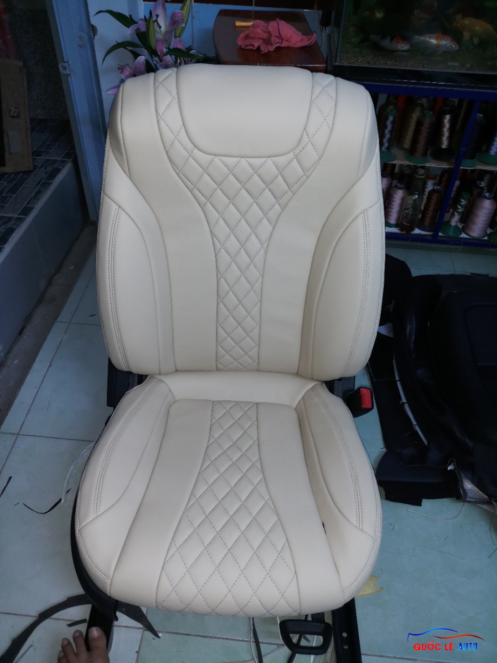 Bọc nệm xe Chevrolet Cruze 2016 bọc da nhân tạo kèm bọc trần & đèn led soi