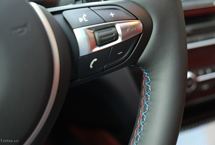 khâu da vô lăng ô tô