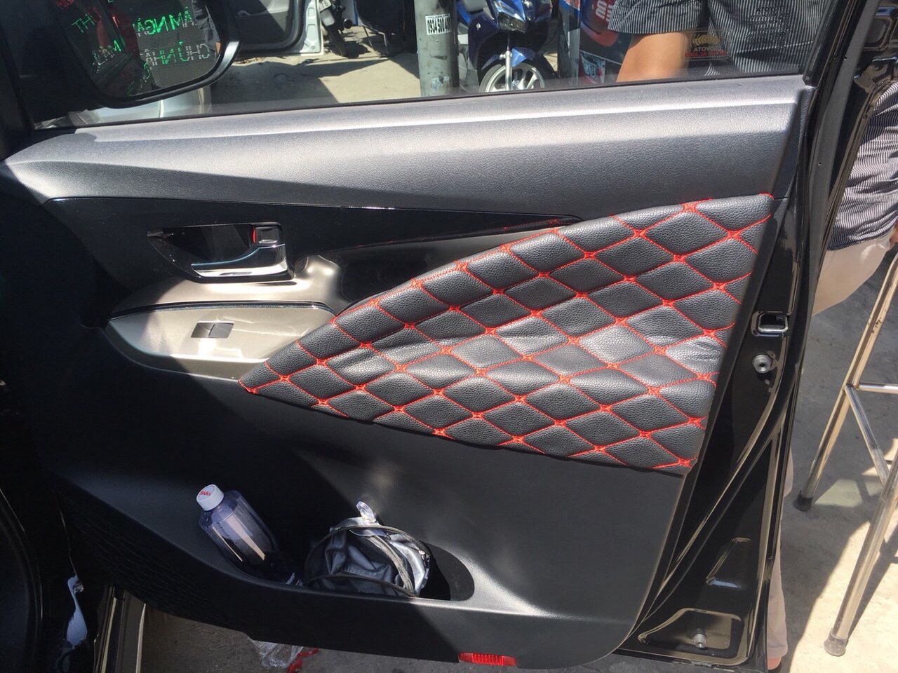 Bọc Da Tapi cửa &ocirc; t&ocirc;